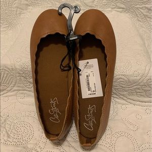Girl’s Cognac Flats // Size 4